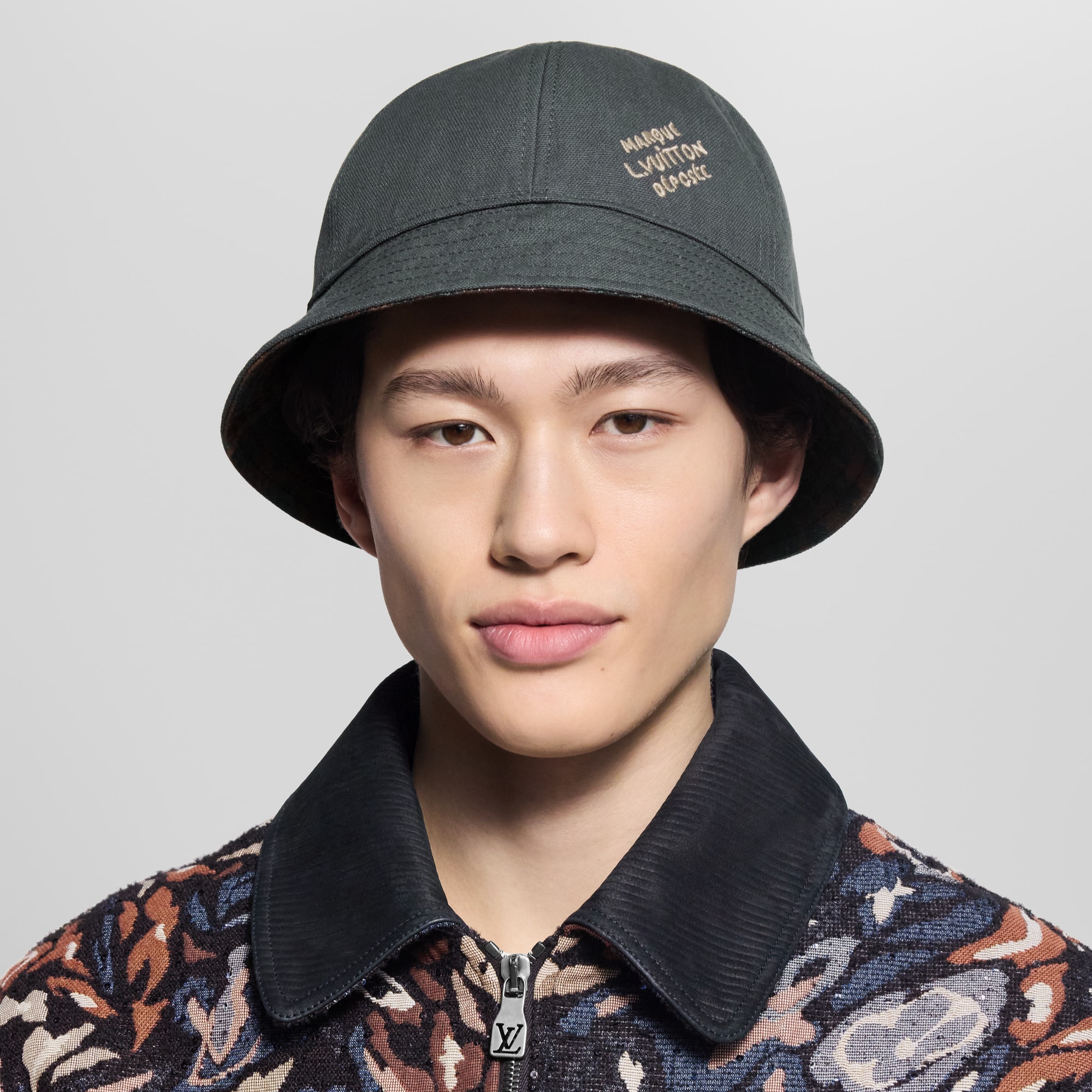 LV Leo Reversible Bucket Hat S00 - Accessories | LOUIS VUITTON